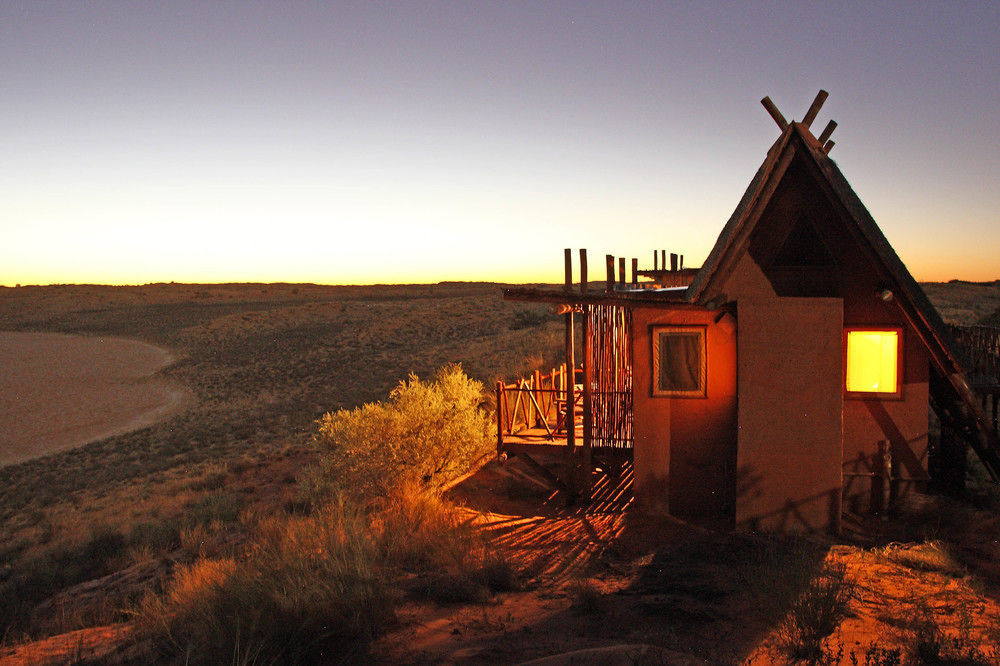 Xaus Lodge Twee Rivieren Exteriér fotografie